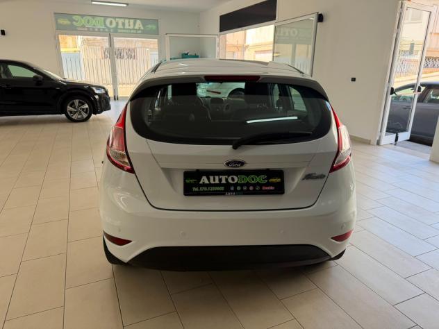 Ford Fiesta 1.5 TDCi 75CV 5 porte - Foto 5