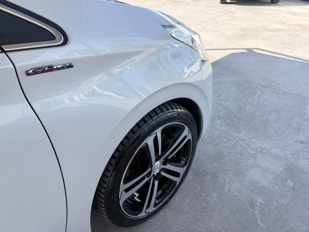 Peugeot 208 PureTech Turbo 110 EAT6 S&S 5 porte GT Line - Foto 8