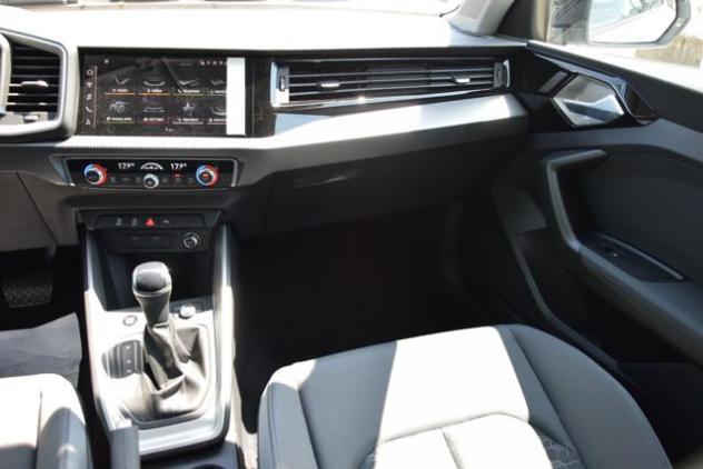AUDI A1 SPB 30 TFSI S Tronic Adrenaline *BlackPack* rif. 23932051 - Foto 10