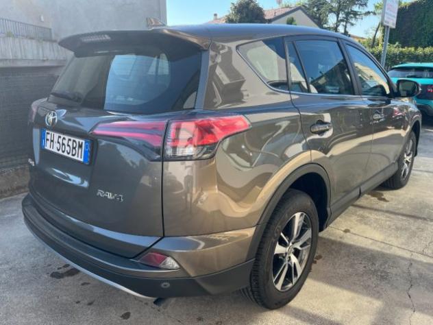 TOYOTA RAV 4 MY23 RAV4 2.0 D-4D 2WD Business rif. 24070356 - Foto 4