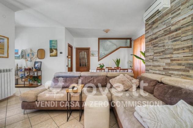 Villa di 200 m² con 5 locali in vendita a Locate Varesino - Foto 6