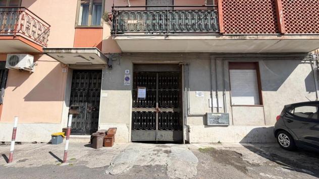 locale di sgombero in vendita a Mascalucia
