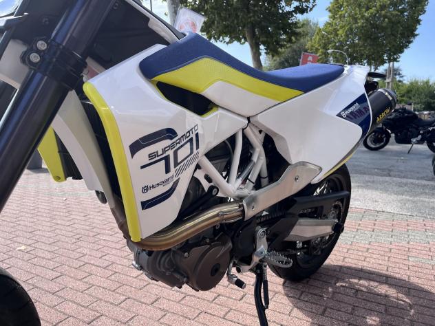 Husqvarna 701 Supermoto POCHI KM - Foto 7