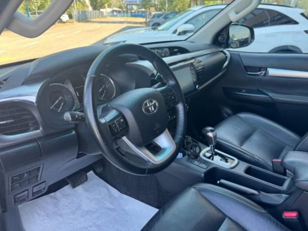 TOYOTA Hilux 2.8 D A/T 4WD 4 porte Double Cab Executive +IVA rif. 23882824 - Foto 10