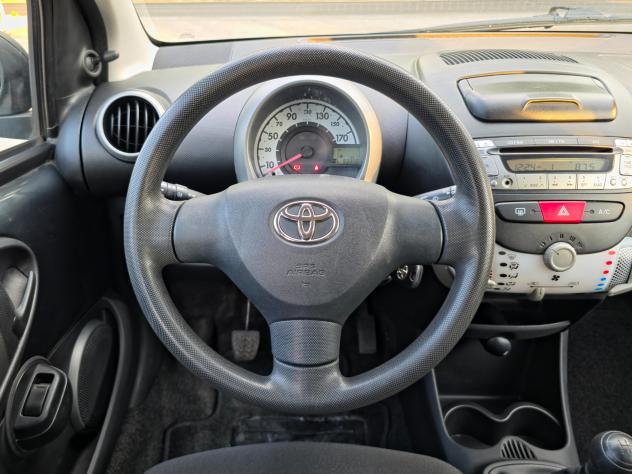Toyota Aygo 1.0 12V VVT-i 5 porte Cool Soda Connect CV-68 E5B Manuale NEO 2014 - Foto 8