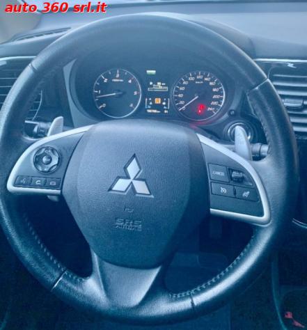 MITSUBISHI Outlander 2.2 DI-D 4WD AUT. 7p. DISTRIBUZIONE NUOVA rif. 23741004 - Foto 9