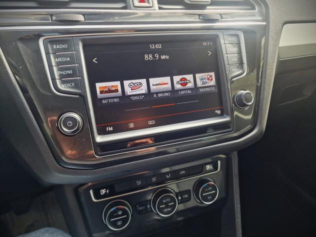 VW TIGUAN 2.0 TDI Bluemotion 150cv Business 11/2016 - Foto 9