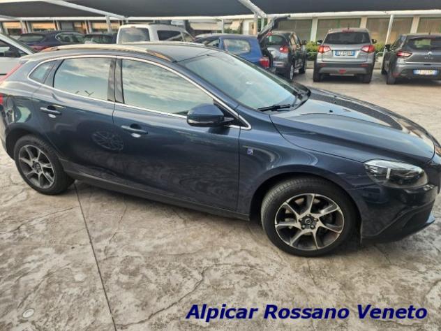 VOLVO V40 D2 R-design cross rif. 24068297