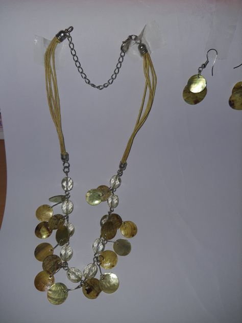 Collana verde con orecchini - Foto 4