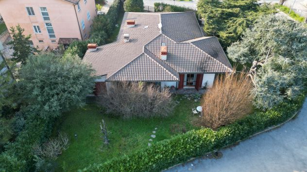 Fano zona Sant’ Orso vendesi villa