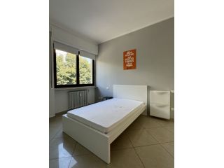 STANZA 15, Via Lungoadige Capuleti 1, Verona