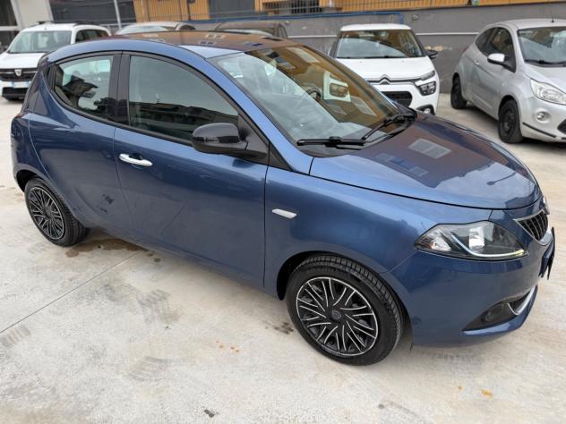 Lancia Ypsilon 1.0 FireFly 5 porte S&S Hybrid Alberta Ferretti - Foto 6