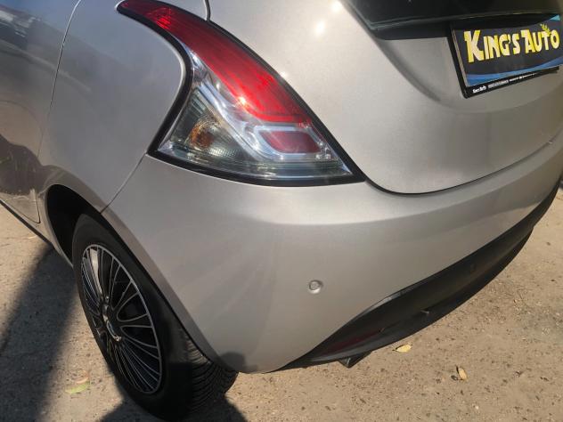 Lancia Ypsilon 1.2 69 CV 5 porte GPL - Foto 9