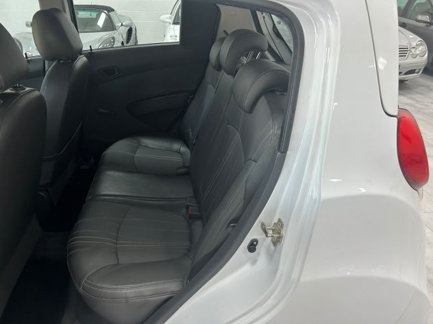 Chevrolet Spark 1.0 LT - Foto 10