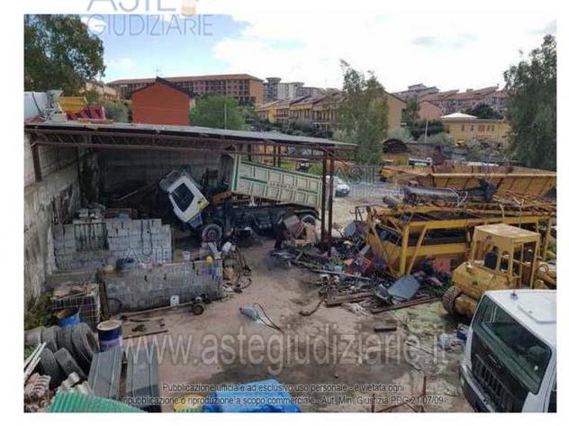 IMMOBILI-IMMOBILE COMMERCIALE-Contrada Priolo, s.n.c.