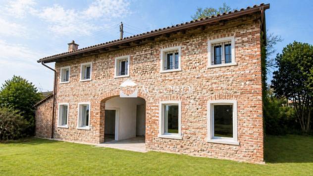 CASA INDIPENDENTE di 4 vani e di 128 mq (ASOLO) rif. AS325F