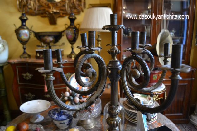 Candelabro in bronzo a cinque braccia del XX secolo - Foto 3