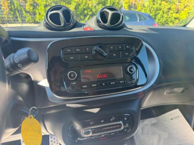 SMART ForTwo 1.0cc 71cv AUTOMATICA CRUISE CONTROL rif. 24149339 - Foto 8