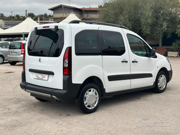 Peugeot Partner 1.6HDi Pianale ribassato Disabili - Foto 5