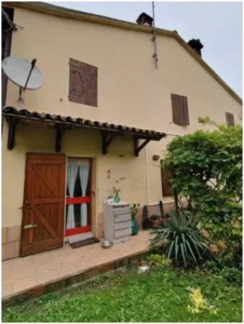 Immobile in asta di 292 m² con più di 5 locali in vendita a Imola - Foto 2