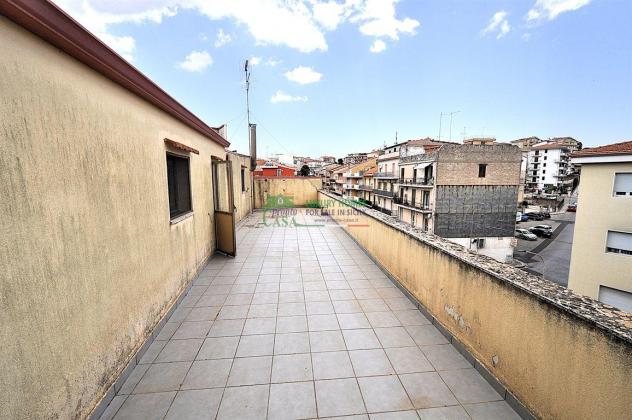 Rif. 9691 - Soluzione indipendente con ampio Terrazzo + Comm.le - Foto 2