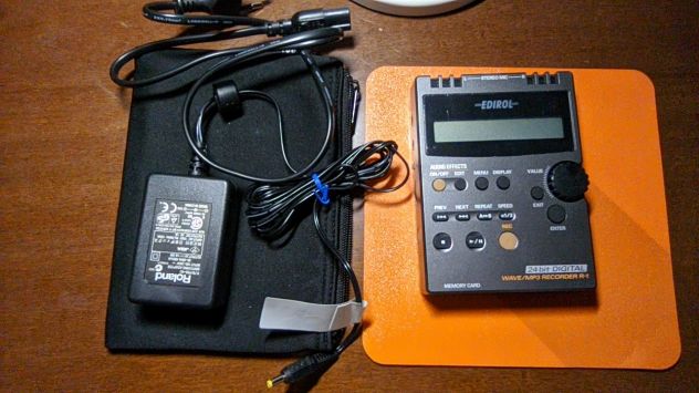 EDIROL R1 Registratore MP3/WAV Portatile Roland - Foto 3