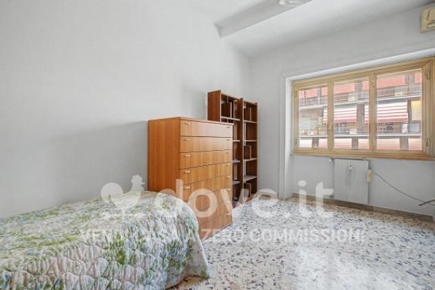 Appartamento di 99 m² con 3 locali e box auto in vendita a Roma - Foto 4