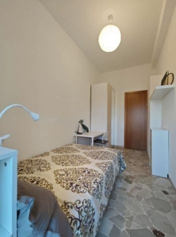 stanza singola zona Darsena-LIBERA DA SUBITO - Foto 10