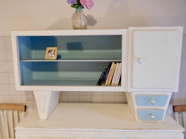 Credenza + Tavolo + 4 sedie anni '50 restaurati e decorati a mano - Foto 6