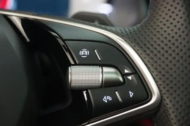 Škoda Kamiq 1.0 TSI Monte Carlo DSG 85kW - Foto 10