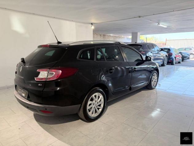 RENAULT MEGANE 2015 1.5 dCi 110CV LIMITED - Foto 6