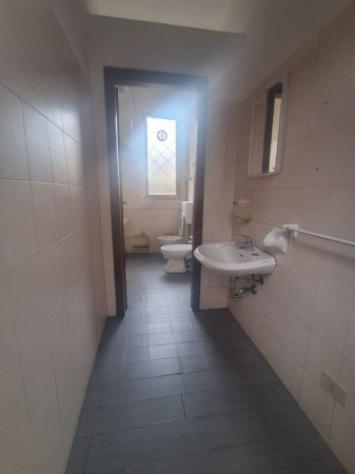 Immobile di 650 m² con 4 locali in affitto a Zola Predosa - Foto 7