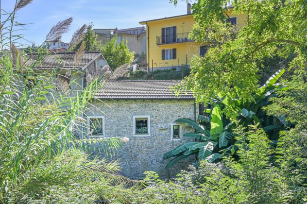Semindipendente in vendita a Ameglia