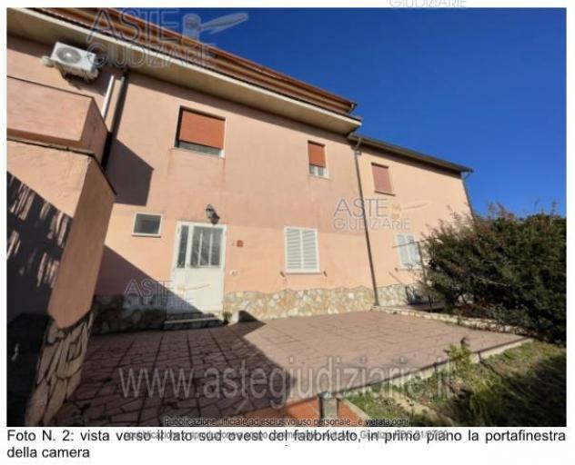 IMMOBILI-IMMOBILE RESIDENZIALE-frazione Pescia Romana, in Strada delle Graticciare, già Via della Perazzeta n. 13