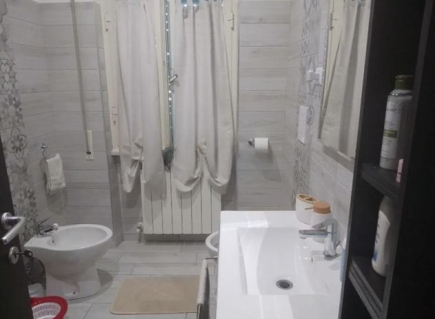 ARICCIA BILOCALE ARREDATO CON BALCONE E POSTO AUTO SPESE INCLUSE. - Foto 7