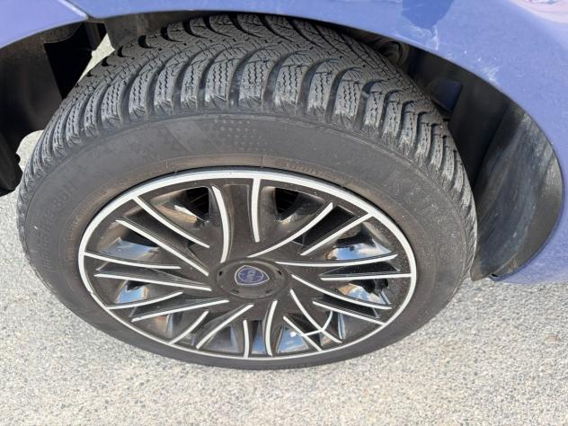 Lancia Ypsilon 1.2 benzina come nuova - Foto 8