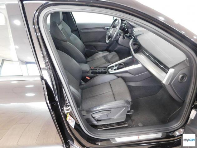 AUDI - A3 - SPB 30 TDI S tronic Business - Foto 10