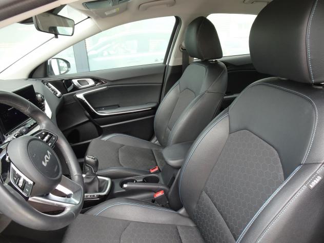 Kia Xceed 1.5 T-GDi 160 CV MHEV iMT Business - Foto 7