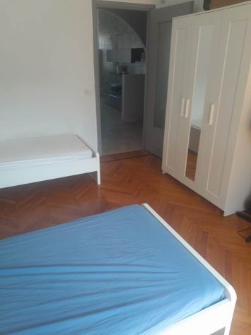 VIA PERGOLESI : 300 euro UTENZE A PARTE - Foto 2