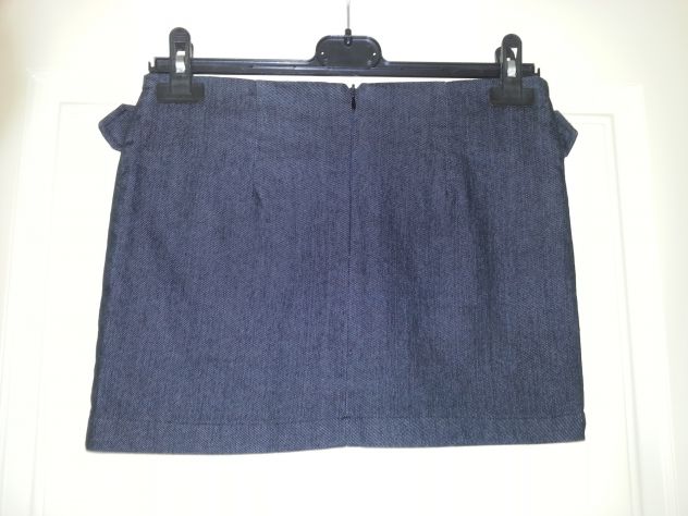 1 MINIGONNA NUOVA,MAI USATA,IN JEANS,DA DONNA,ORIGINALE FIRMATA IMPERIAL,VERO MA - Foto 5