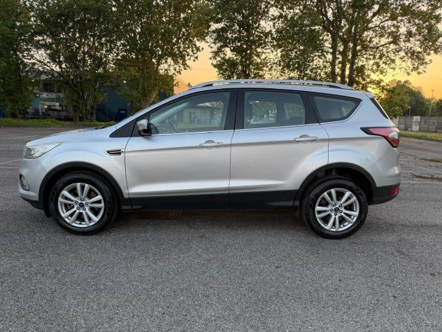 Ford Kuga 1.5 TDCI 120 CV S&S 2WD Powershift ST-Line - Foto 4