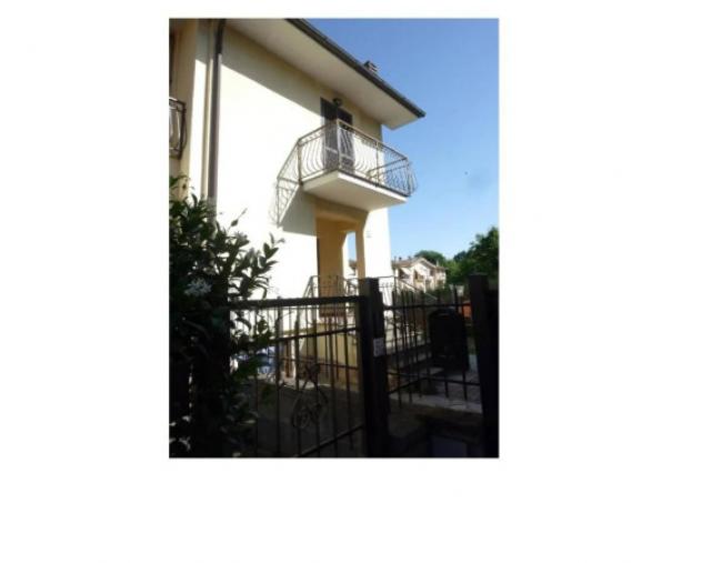 Immobile in asta di 154 m² con più di 5 locali e box auto in vendita a Acquapendente - Foto 5