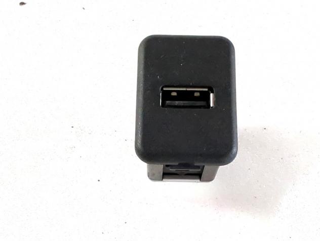 20928734 PORTA INGRESSO USB OPEL CORSA E 1.4 B 55KW 5M 5P (2018) RICAMBIO USATO