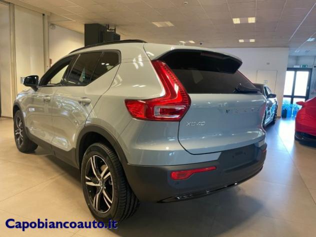VOLVO XC40 B3 automatico Plus Dark KM0 rif. 23211336 - Foto 5