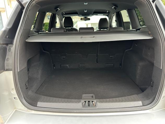 Ford Kuga 1.5 TDCI 120 CV S&S 2WD ST-LINE UNIIROP - Foto 8