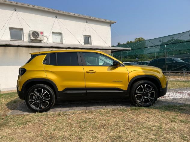Jeep Avenger e-Hybrid 1.2 MHEV e-Hybrid Turbo Summit - Foto 7