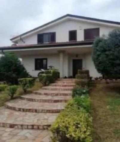 Immobile in asta di 263 m² con più di 5 locali in vendita a Lattarico - Foto 2