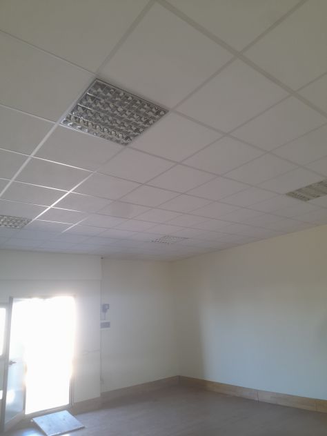 AFFITTASI LOCALE USO UFFICIO E/O DEPOSITO CON GUARDIANIA E VIGILANZA ARMATA H24 - Foto 6