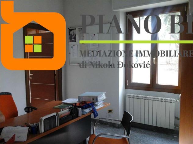 V000037 - AMPIO UFFICIO CON AREA ESTERNA - Foto 9