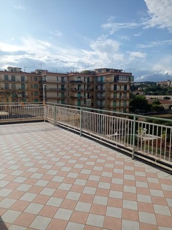 Affittasi stanza singola a studentessa - Foto 2